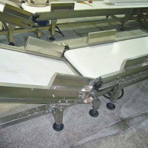 皮帶機(jī)上起皮帶支撐作用的叫什么？